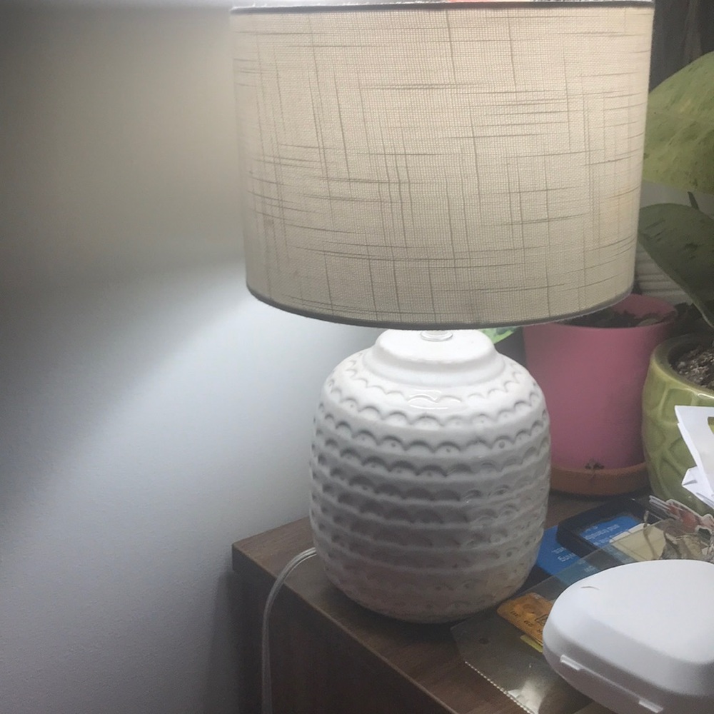White Textured Table Lamp